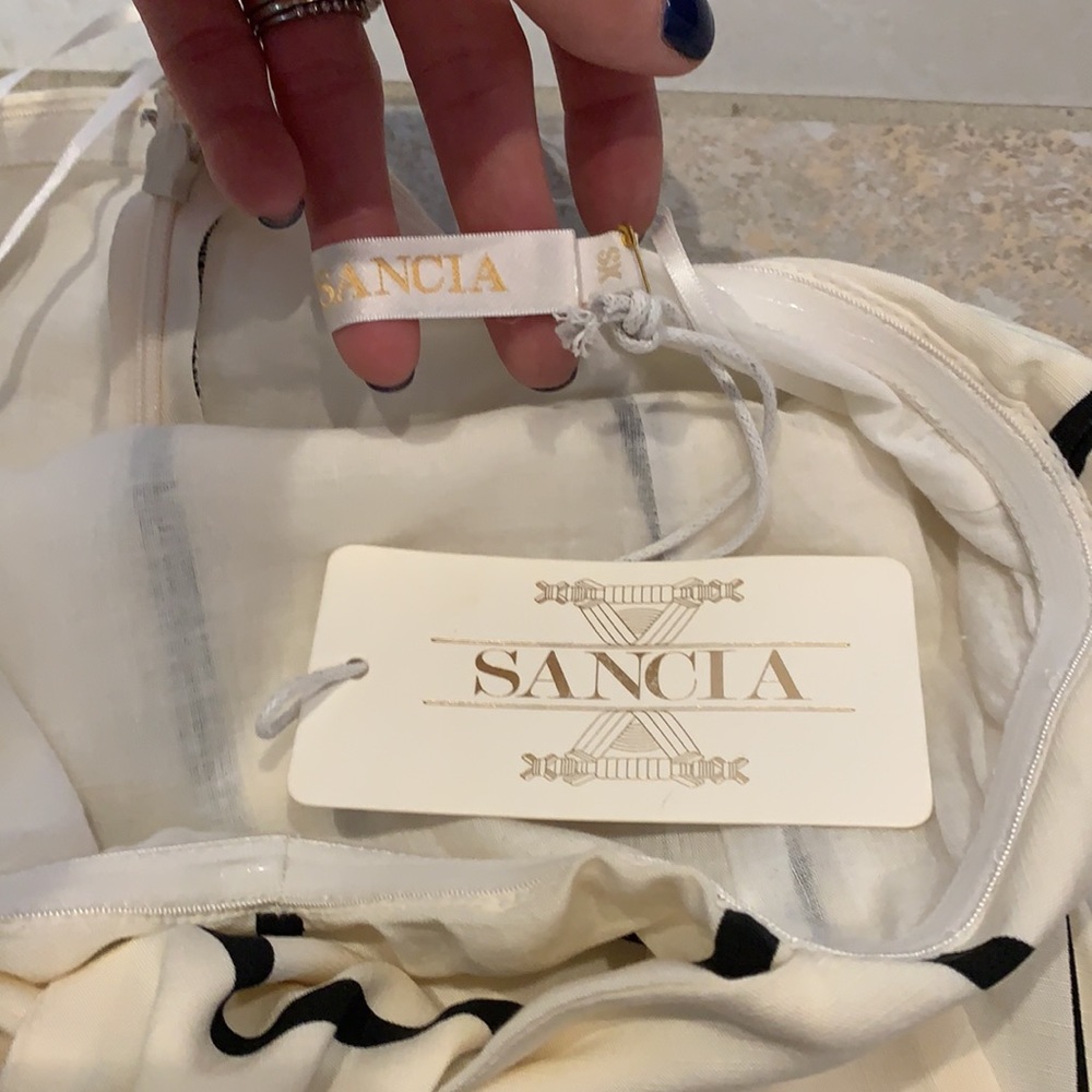 SANCIA MARLOWE DRESS - Picture 8 of 12